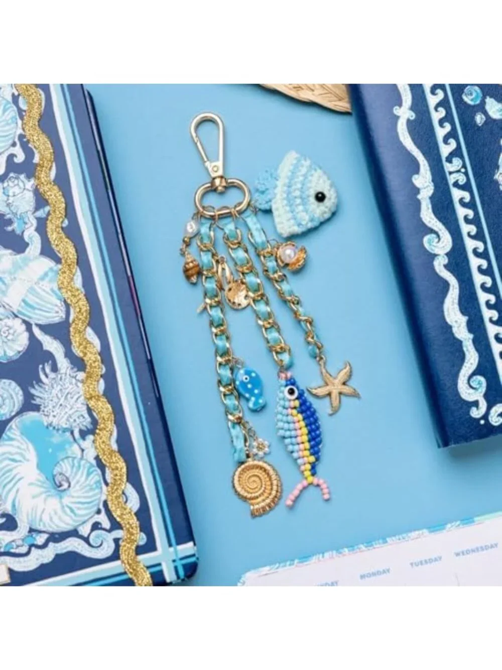 Nautical Charm Keychain - Blue Fish Design, Perfect for Beach Lovers & Gifts